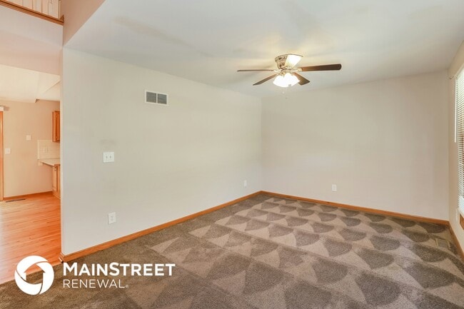 3545 SW Harbor Dr in Lee's Summit, MO - Building Photo - Building Photo
