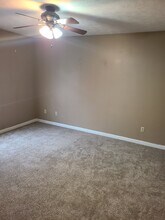 2702 Carrington Ln in Bloomington, IL - Building Photo - Building Photo