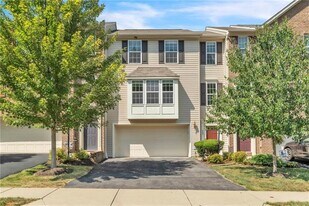 305 Broadstone Dr in Mars, PA - Building Photo