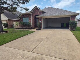 6327 Bonnie Chase Ln in Katy, TX - Building Photo