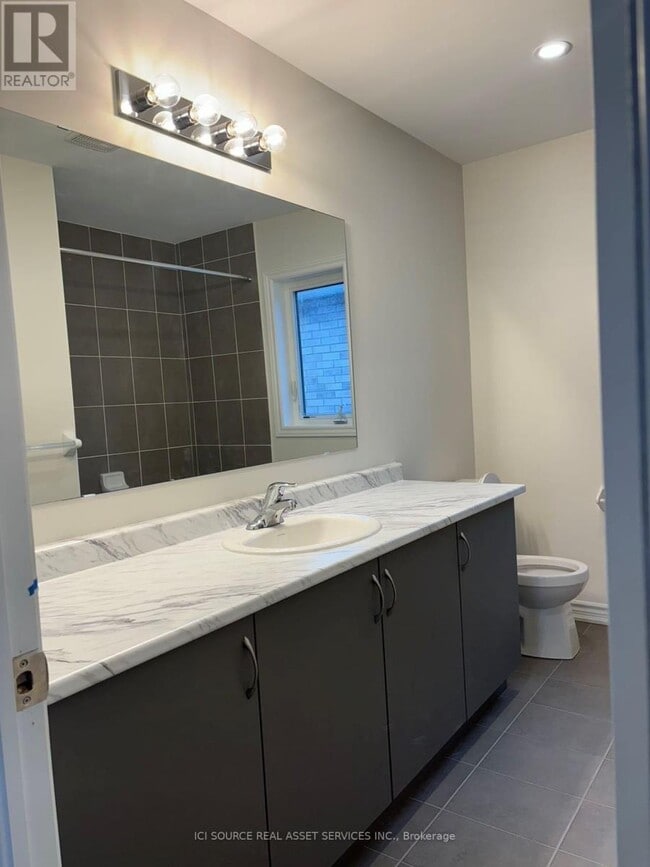 56 Bruton St in Thorold, ON - Building Photo - Building Photo