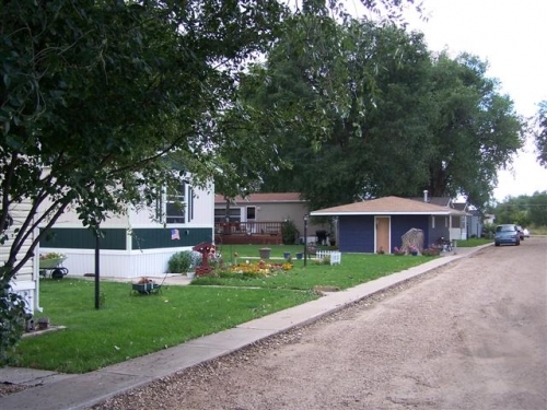 923 10th Ave in Belle Fourche, SD - Building Photo