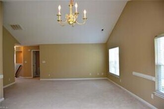 1703 Gunston Dr in Suffolk, VA - Building Photo - Building Photo