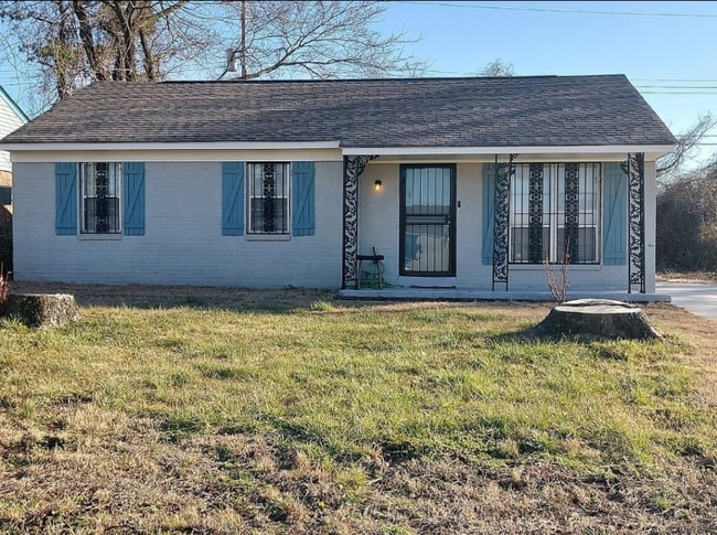 797 Cavalier Dr in Memphis, TN - Building Photo - Building Photo