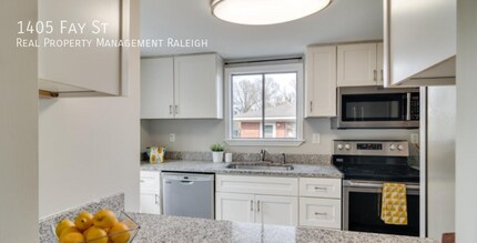 1405 Fay St in Durham, NC - Building Photo - Building Photo