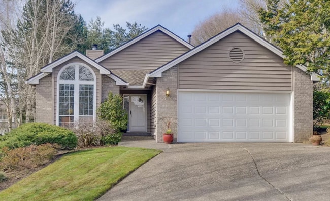 property at 13786 Regency Ct