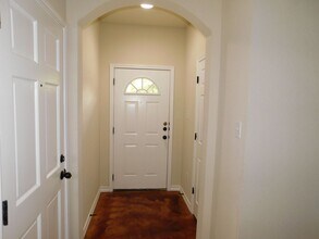 4929 Stowers Blvd in San Antonio, TX - Building Photo - Building Photo