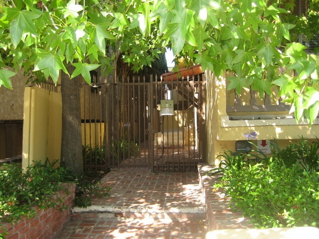 1408 Armacost Ave in Los Angeles, CA - Building Photo - Building Photo