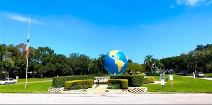 2451 Canadian Way in Clearwater, FL - Building Photo - Building Photo