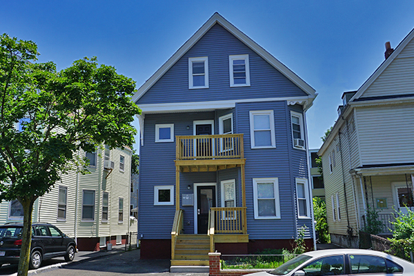 39 Bradley St, Unit 1 in Somerville, MA - Building Photo