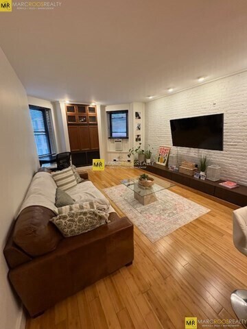 246 Commonwealth Ave, Unit 2R in Boston, MA - Foto de edificio