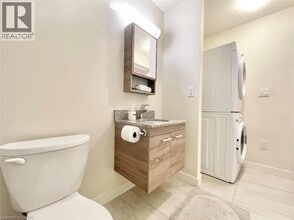 318 Spruce St in Waterloo, ON - Building Photo - Building Photo