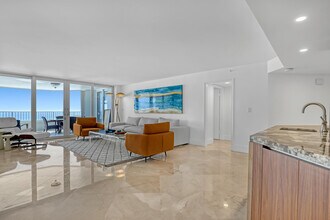 5200 N Ocean Dr in Riviera Beach, FL - Building Photo - Building Photo