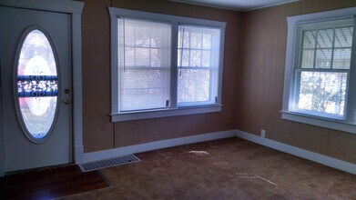 1118 S Pope Ave in Independence, MO - Building Photo - Building Photo