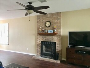 5910 Blanco River Pass in Austin, TX - Foto de edificio - Building Photo