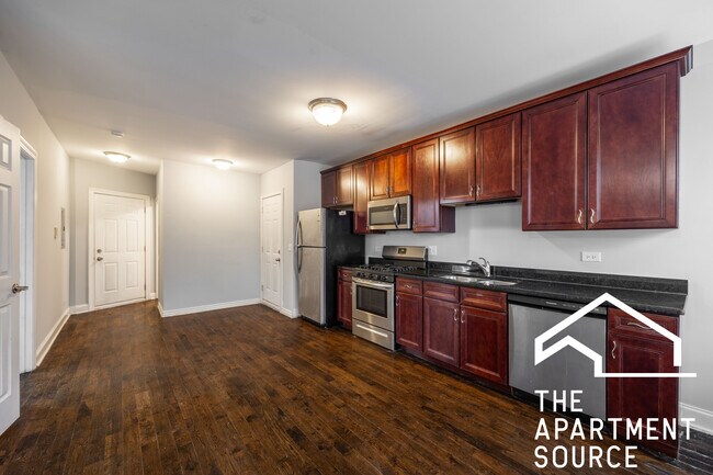 4540 W George St in Chicago, IL - Foto de edificio - Building Photo