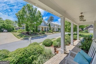 131 Village Dr in Clarkesville, GA - Building Photo - Building Photo