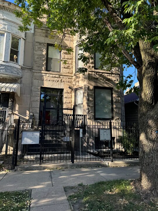 2840 W Fulton St in Chicago, IL - Building Photo