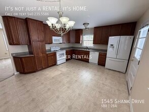 1545 Shank Dr in Harrisonburg, VA - Building Photo - Building Photo