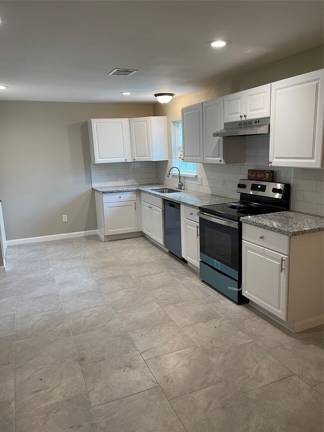 property at 2734 Ash Rd