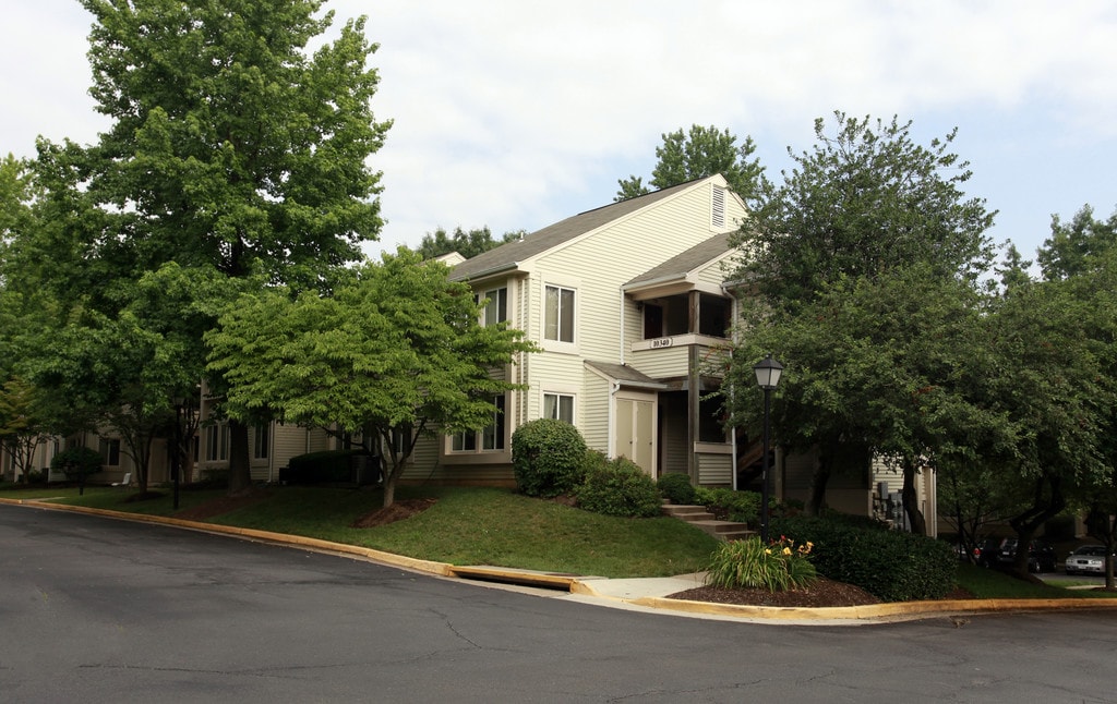 Burke Centre Station Commons Apartments Burke, VA Apartments For Rent
