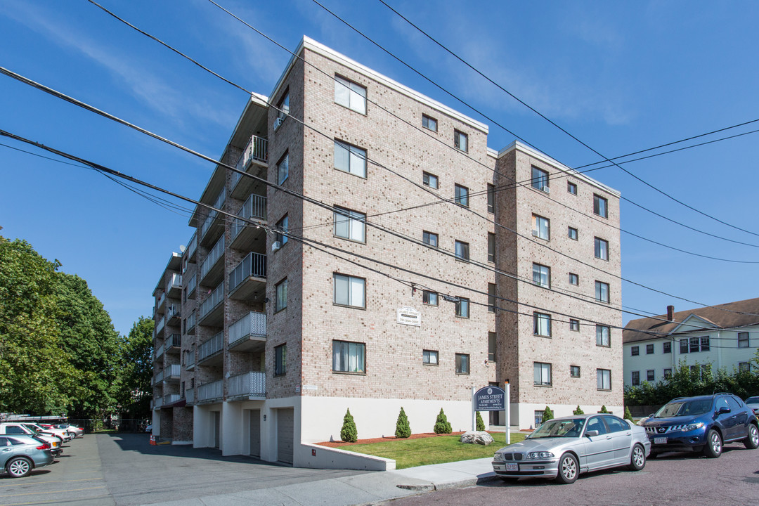 Parkwood Apartments in Malden, MA - Foto de edificio