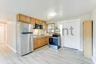 14325 19th Ave NE in Seattle, WA - Building Photo - Building Photo