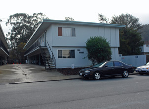 The Adobe Apartments in Pacifica, CA - Building Photo - Building Photo