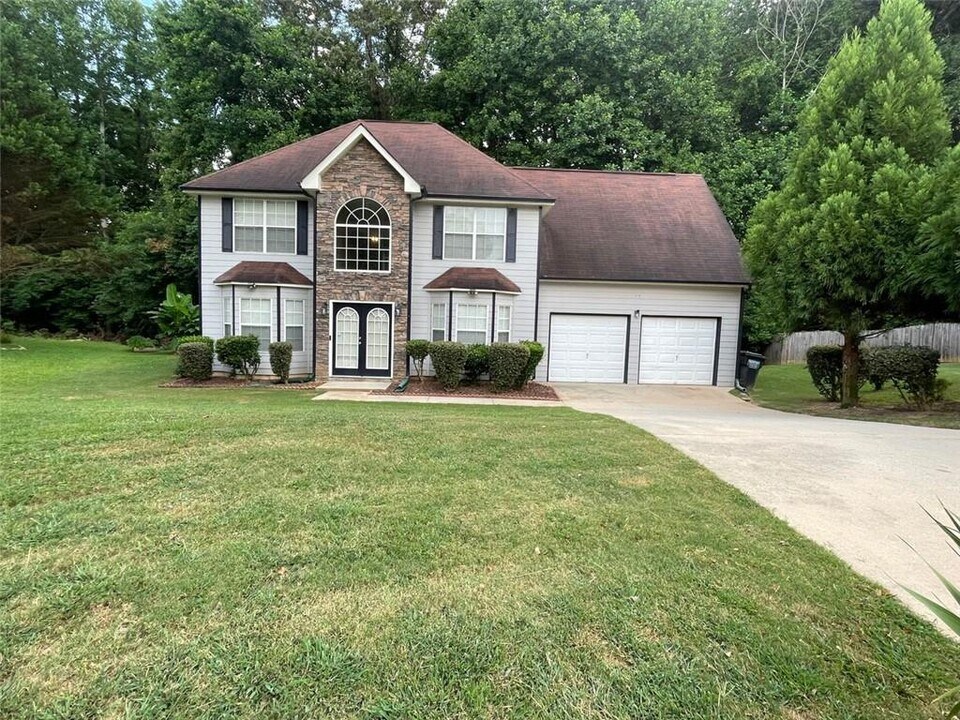 3104 Mineral Ridge Ln in Stone Mountain, GA - Building Photo
