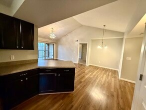 433 Bordeaux Way in St. Peters, MO - Building Photo - Building Photo