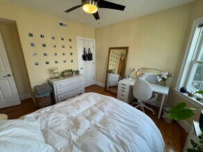 30 Cambridge Ter, Unit 2 in Cambridge, MA - Foto de edificio - Building Photo