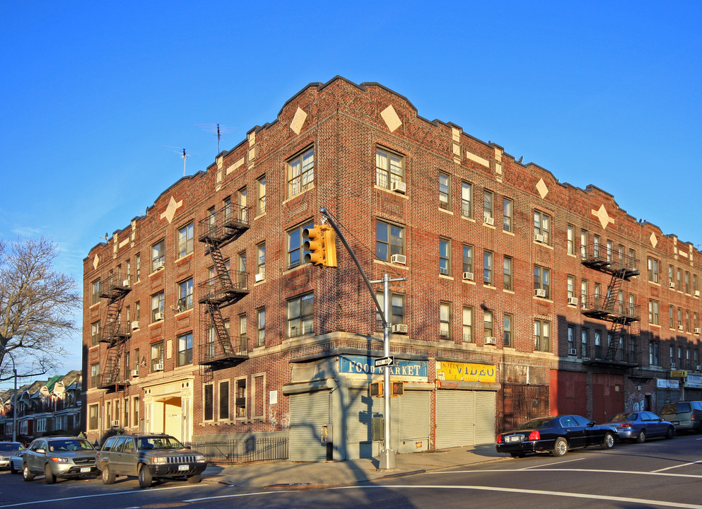 260 Rogers Ave in Brooklyn, NY - Building Photo