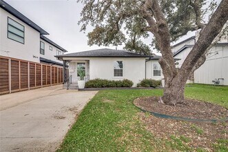 4419 Sexton Ln in Dallas, TX - Building Photo - Building Photo
