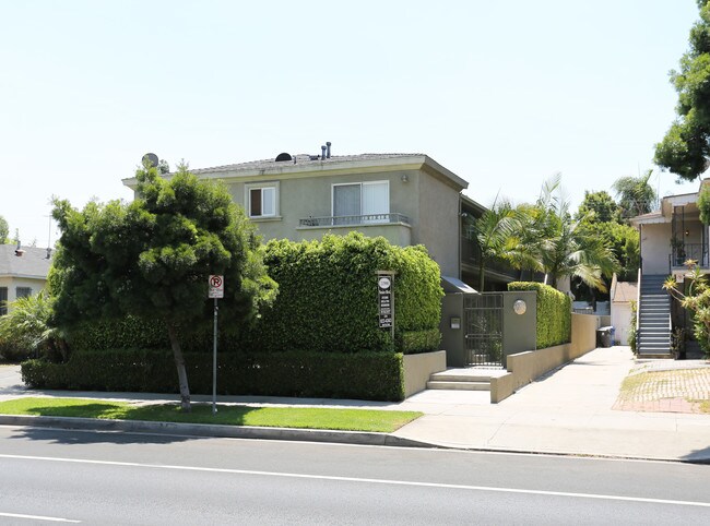 11900 Venice Blvd in Los Angeles, CA - Building Photo - Building Photo