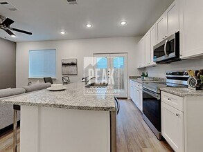 1504 Boxwood Ln in Forest Hill, TX - Building Photo - Building Photo