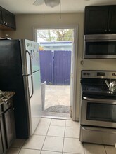 104 NE 2nd St in Dania Beach, FL - Building Photo - Building Photo