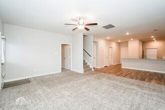 127 Palomino Bnd Dr in Newark, TX - Building Photo - Building Photo