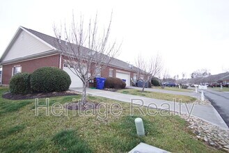 130 Hardinberry St in Oak Ridge, TN - Building Photo - Building Photo