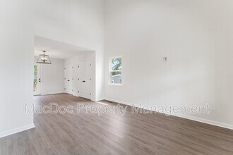 105 Hillcrest Dr in Fredericksburg, VA - Building Photo - Building Photo