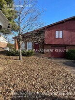 5086 Kenwood Ct in Newburgh, IN - Building Photo