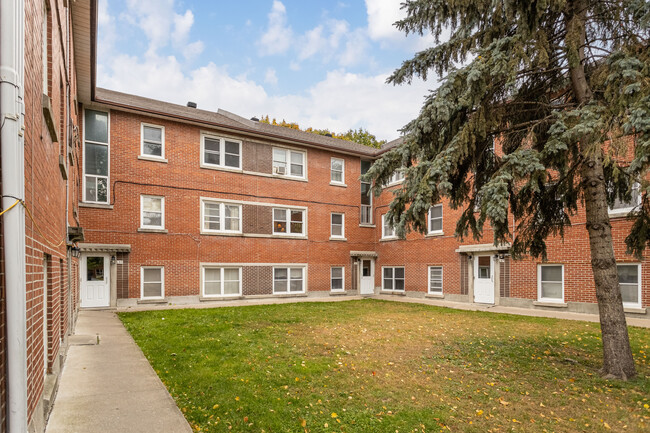 141 45E Av