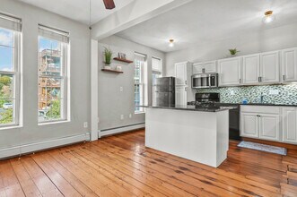 60 Beacon St, Unit 2 in Chelsea, MA - Building Photo - Building Photo