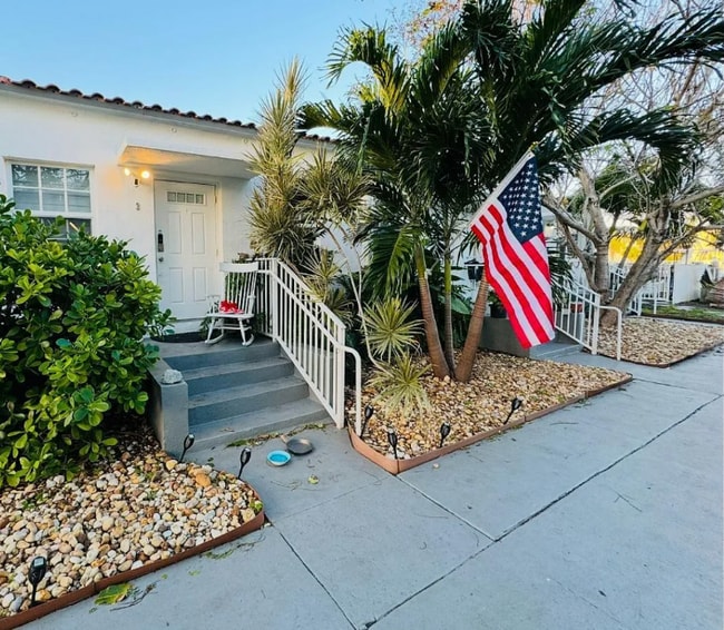 property at 8401 Crespi Blvd