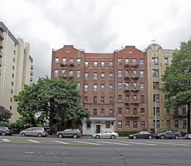 2330 Ocean Ave in Brooklyn, NY - Building Photo - Building Photo