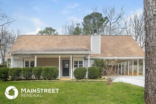 46 Cathie Dr in Dallas, GA - Building Photo