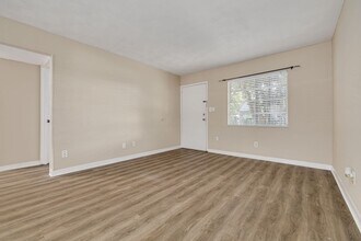 2808 W Azeele St in Tampa, FL - Building Photo - Building Photo