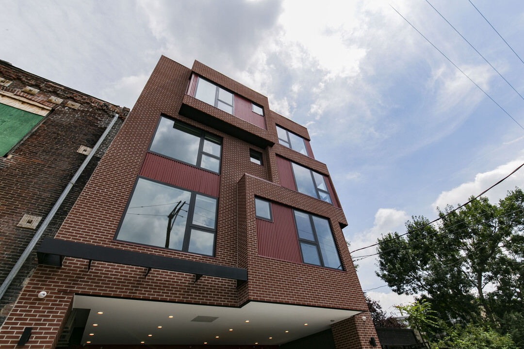 Transit Flats Philly in Philadelphia, PA - Building Photo