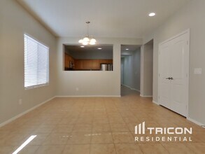 19226 W Monroe St in Buckeye, AZ - Foto de edificio - Building Photo