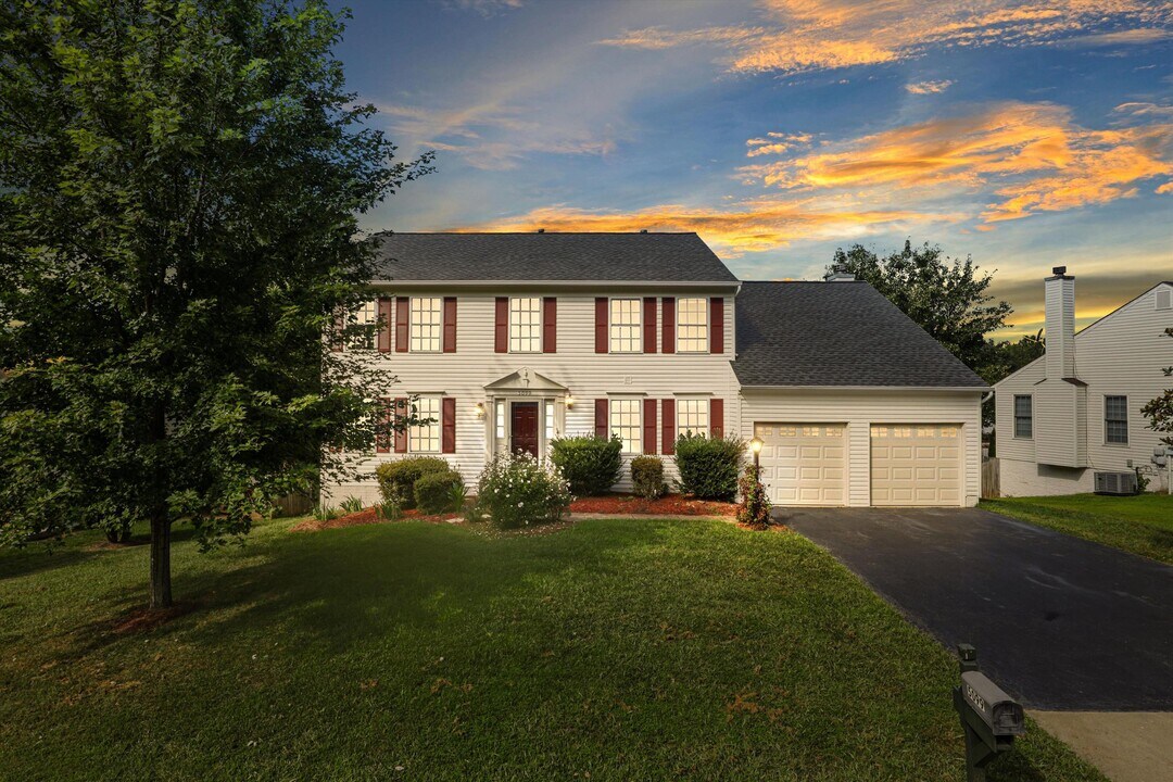 5099 Leatherback Rd in Woodbridge, VA - Building Photo