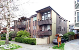 6534 4th Ave NE Apartamentos